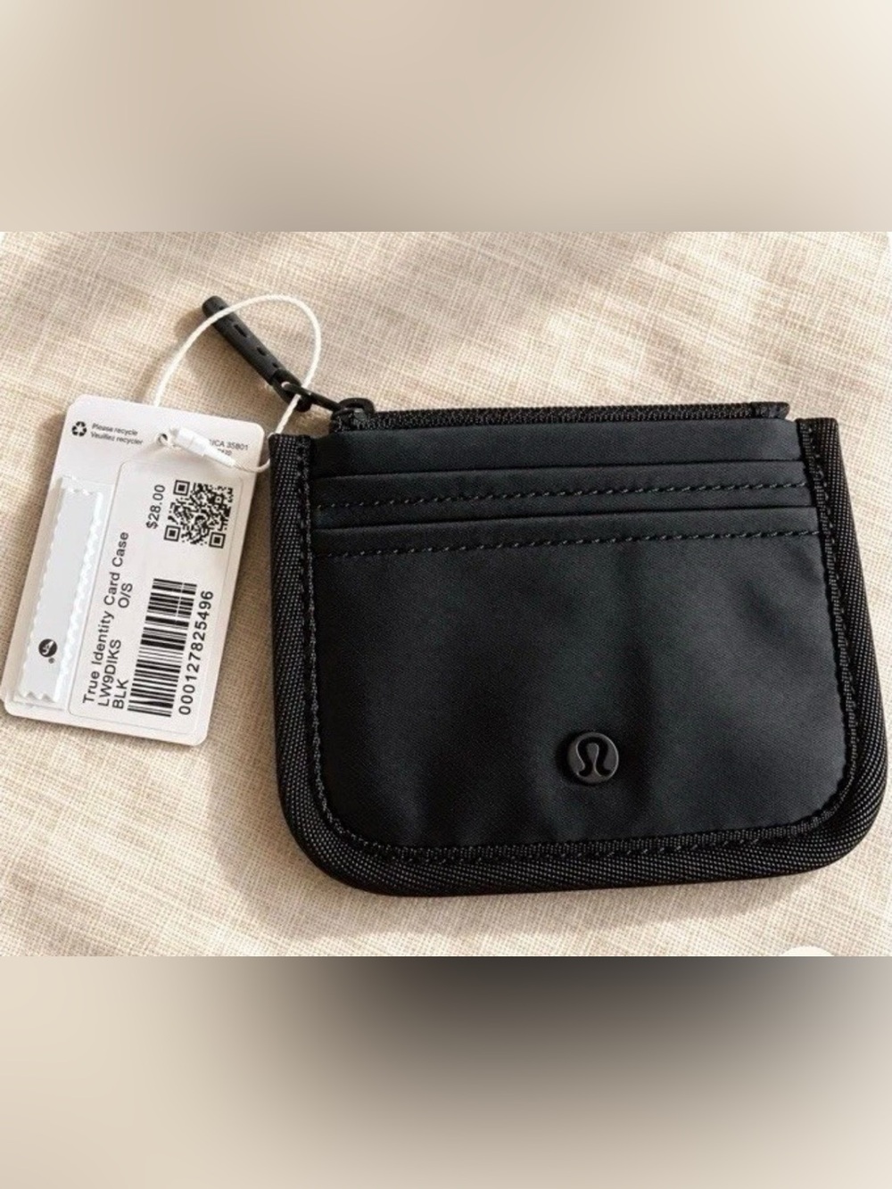 Lululemon True Identity Card Case Black Zip Wallet Card Holder One Size NWT